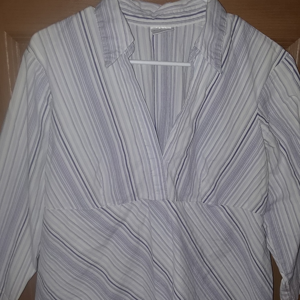 Cute maternity blouse